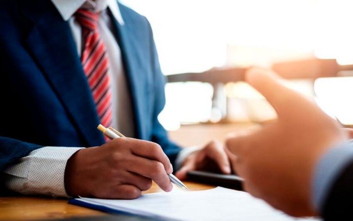 Claim Refused? Get an Insurance Lawyer Who Wins Cases